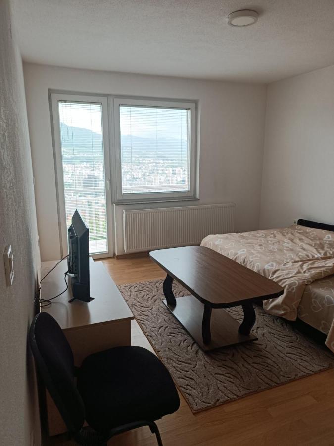Hotel 2Bdr Apt With Balcony With View- Free Parking Sarajevo Exteriér fotografie