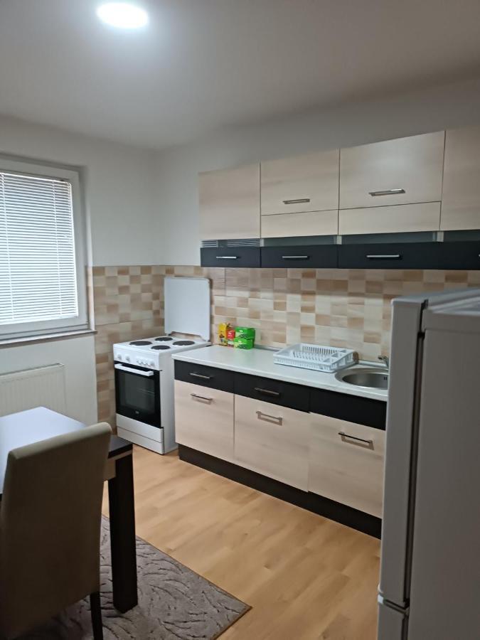 Hotel 2Bdr Apt With Balcony With View- Free Parking Sarajevo Exteriér fotografie
